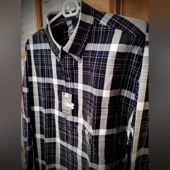 NWT Van Heusen Classic Fit Large 16-16.5 Long Sleeve Button-Down Shirt - Picture 3 of 9